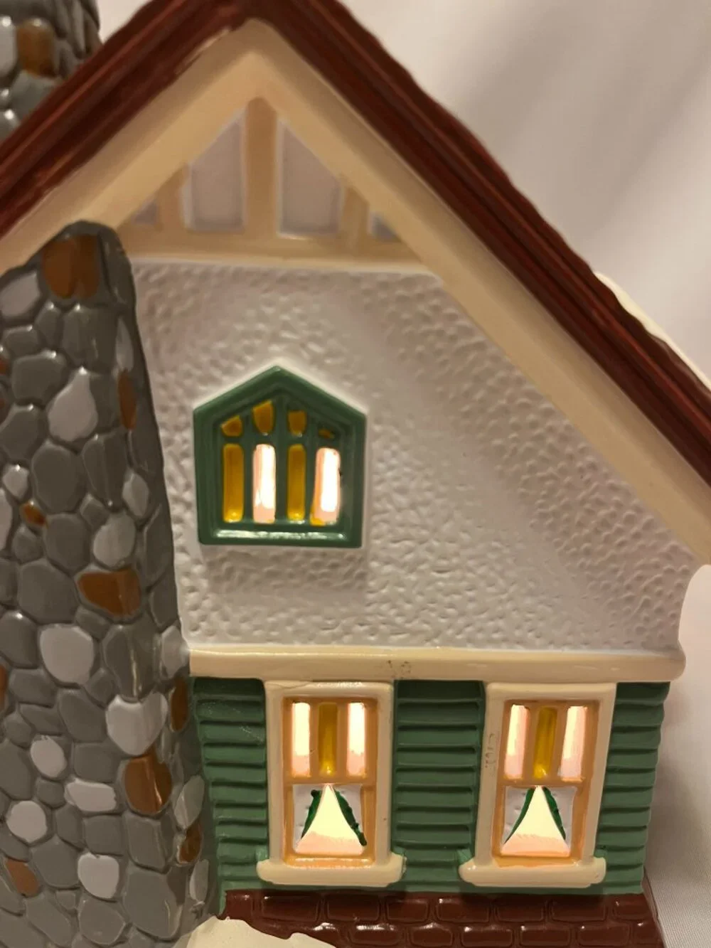 Department 56 Snow Village – 1992 Craftsman Cottage – Lighted - Original Box - Picture 9 of 16